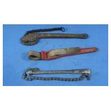 2 Chain Wrenches&Strap Wrench