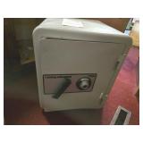 Sentry #1330 Safe w/Combination-17x17x21"
