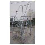Ballymone 6 step portable stairs 42x28x87"