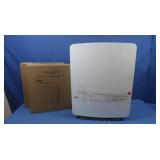 Alen Breathesmart Air Purifier,powers on w/2 NIP