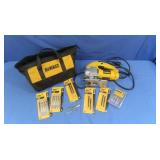 DeWalt DW 317 Ortabul Zig Saw w/Extra Blades