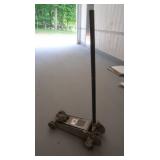 Hydraulic Floor Jack-3 Ton