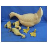 Vintage Plastic Goose w/Babies