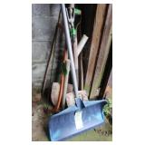 Outdoor Tools Inc. 2 Spade Shovels,Snow
