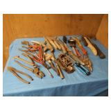 Assorted Tools Inc. Claw
