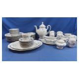 Traditions Fine China Set of Johann Haviland