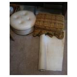 Rd Wheeled Ottoman 24x10"H(poor cond),clother