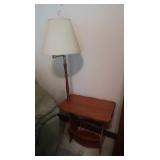 End Table w/Attached Lamp/Magazine Rack