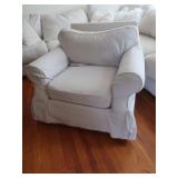 Overstuffed Armchair w/Cloth Cover-38.5x31x31"