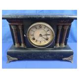 Vintage Mantle Clock(missing key)