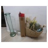 Multiple Vases&Floral Decor