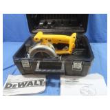 DeWalt DW936 8" Circular Saw w/Charger,Case&