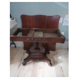 Vtg Pedestal Table w/Middle Slat 35x36x27"