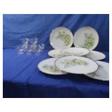 8-10" Jeanne Behringer Dinner Plates & 8 Clear