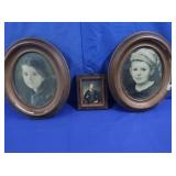 3 Framed Pictures incl.Repro.of "Young Women at