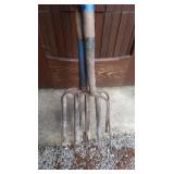 3 Pitch Forks-short handles