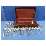 Sterling Silverware 740gr w/Wood Case, there are