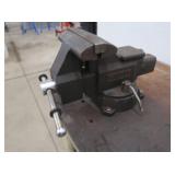 DeWalt 6" Bench Vise(buyer must remove)