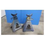 2 Jack Stands