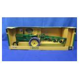NIB ERTL John Deere 1964 3020 Tractor