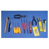 Screwdrivers,Box Cutters,Wire Brush,Pliers
