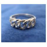 10K Ladies Heart Ring w/Diamonds-Sz 8, 2.8g