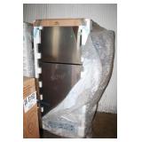 Frigidaire 20.4 Cu. Ft. Top Freezer Refrigerator