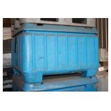 Dry Ice Storage Container