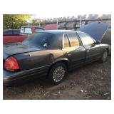 2005 FORD CROWN VICTORIA