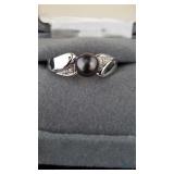 10K White Gold Ring with Cultures Black Pearl and