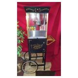 Popcorn Machine and Popcorn