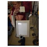 Overhead projector and 2 cases