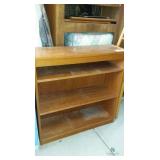 Wood Bookshelf Unit in good condition