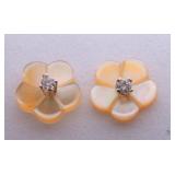 Mother of Pearl 14k Yellow Gold Earrings 14K