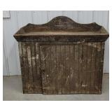 Farm find - orig paint Dry sink