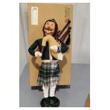 Byers Choice - 11 Piper