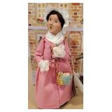 Byers Choice - daughter with hot cross buns -