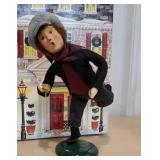 Byers Choice - the pick packet holding a pocket