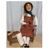 Byers Choice - Williamsburg shoemaker