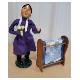 Byers Choice - Amish girl and quilt rack