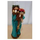 Byers Choice - Spirit of Christmas present first