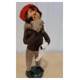 Byers Choice - boy with scroll