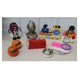 8 battery operated radios