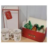 Lenox - set of 3 glass Christmas bells and coffee