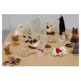 Box cat figurines includes willow tree,