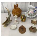Misc. box lot covered squirrel and acorn dish,