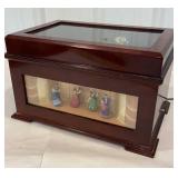Beautiful wooden music box - works great!