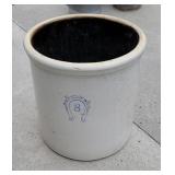 8 gallon crock with horseshoe