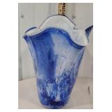 Blue and white art glass base