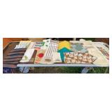 Box lot table runners, napkins, kitchen towels